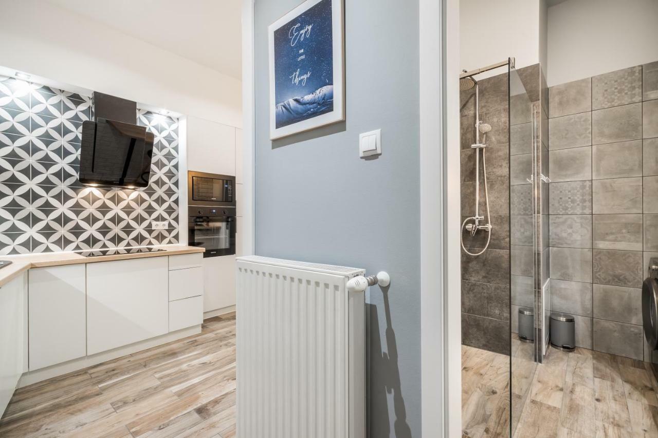 Bpr Color Fusion Home With A/C Budapest Luaran gambar