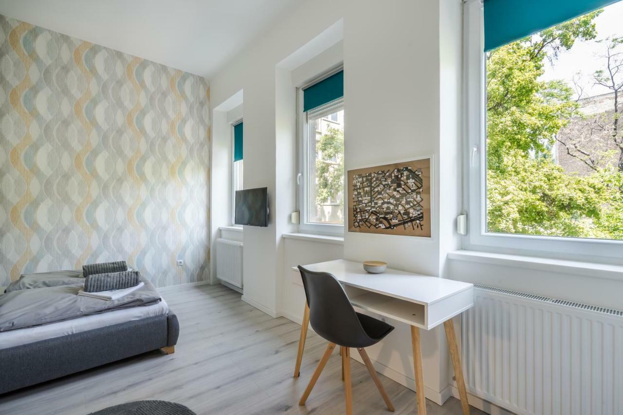 Bpr Color Fusion Home With A/C Budapest Luaran gambar